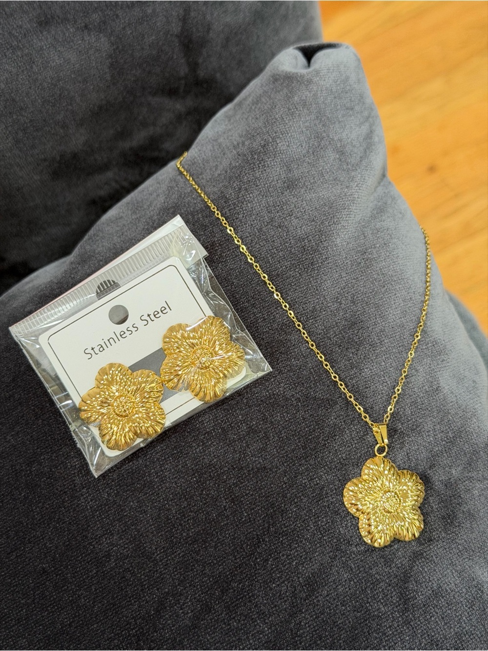 Gold Flower Pendant Necklace and Earring Set